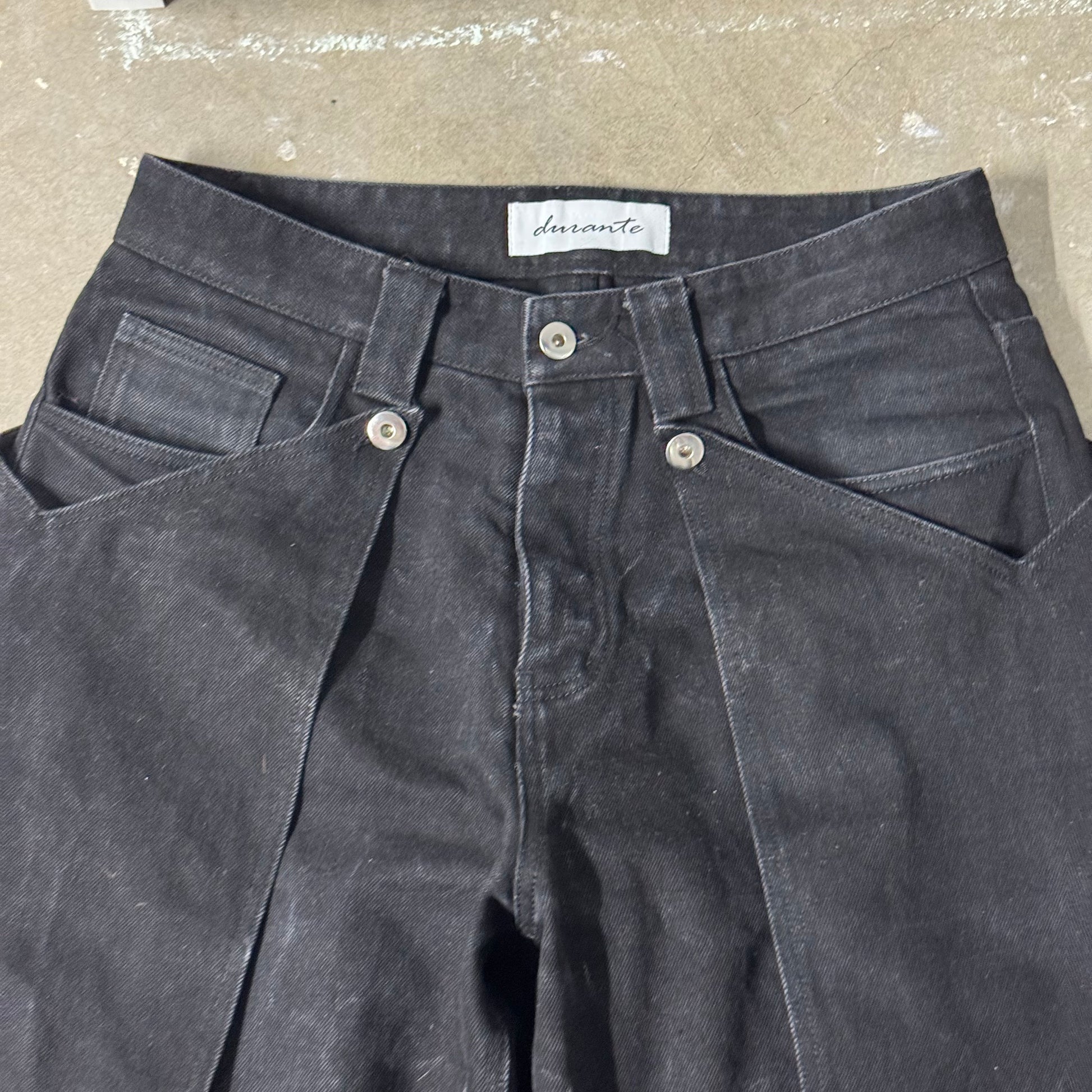 LA FUTUR EST L'AMOUR denim