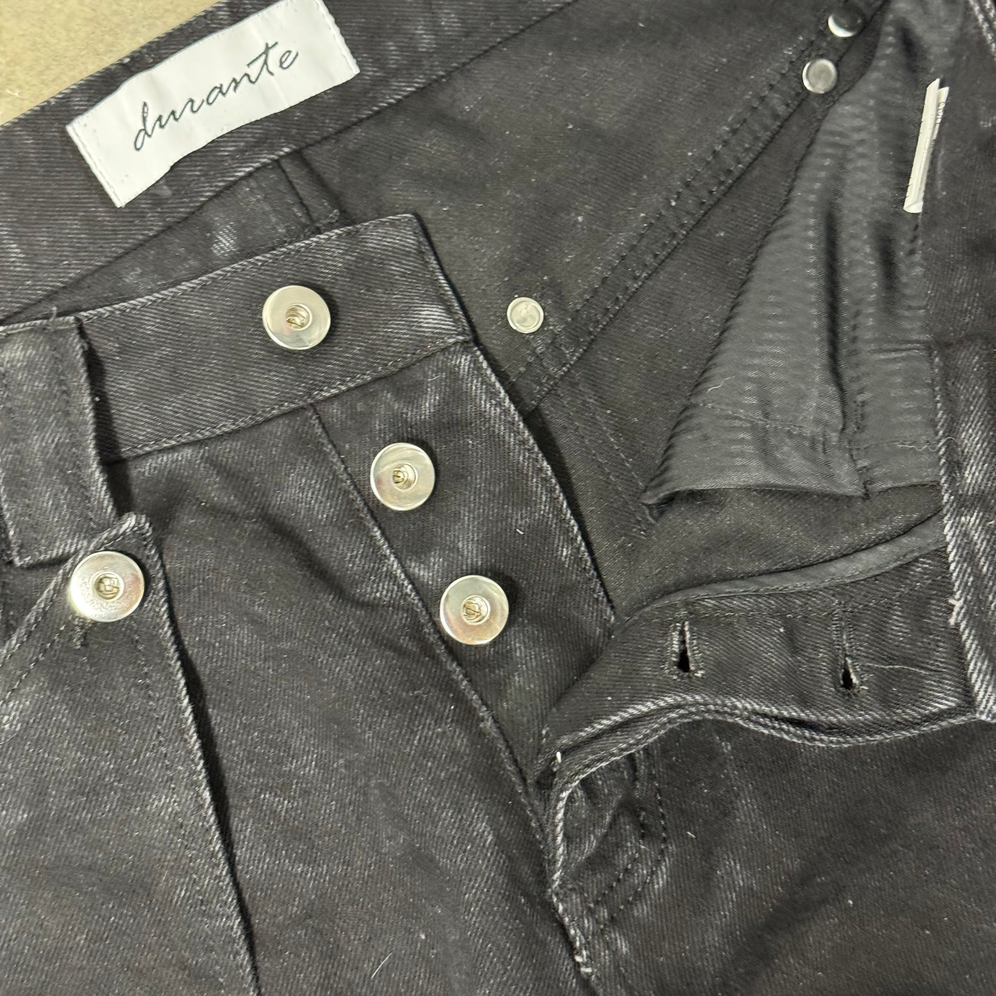 LA FUTUR EST L'AMOUR denim